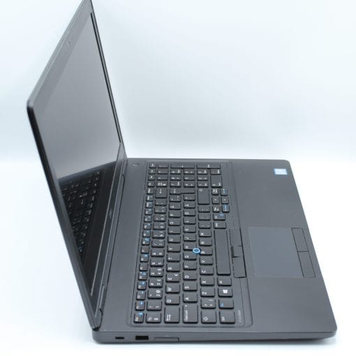 Dell Precision 3520 i7-7700HQ/16GB/512GB/uusi akku kannettava tietokone - Image 2