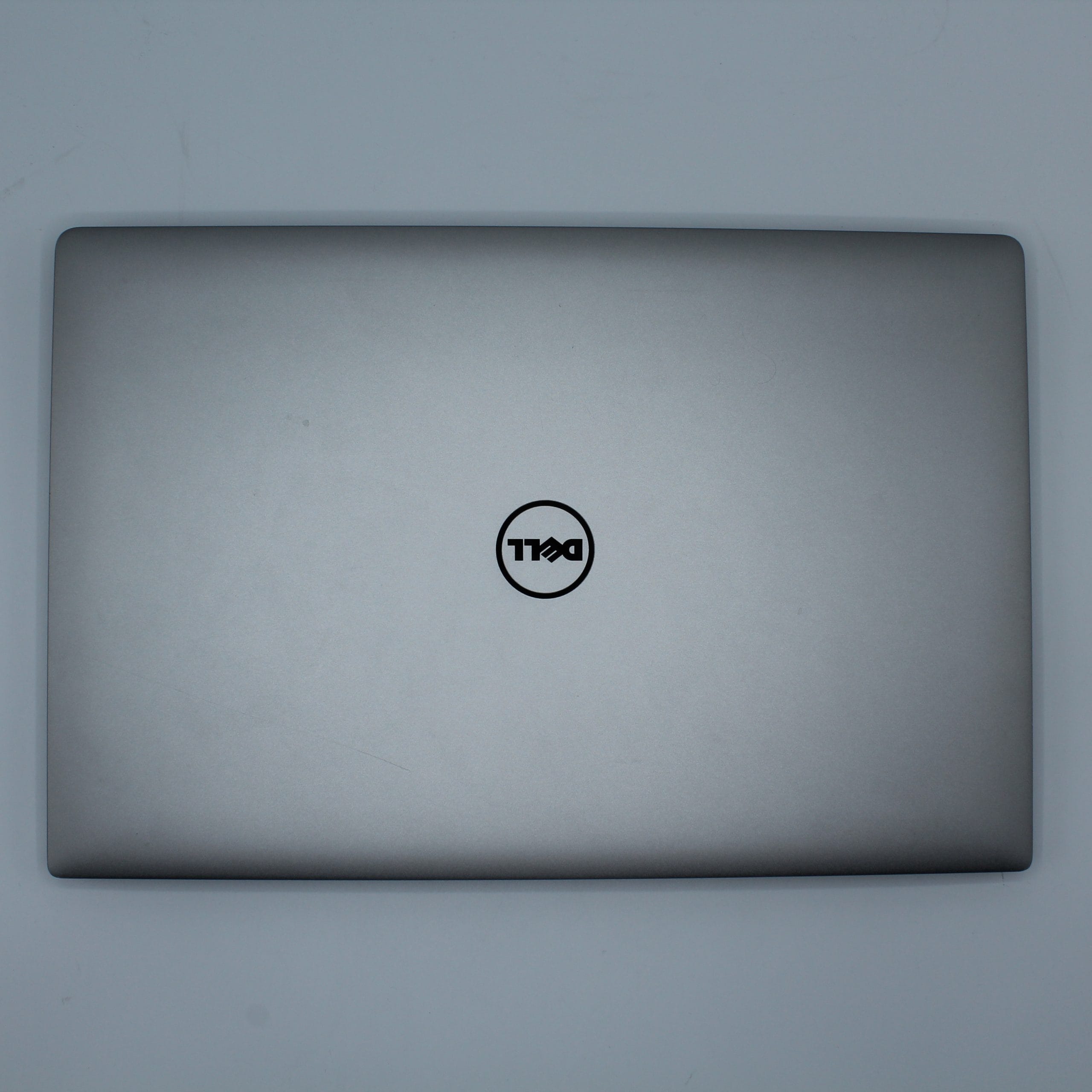 Dell XPS 15 9560 i7-7700HQ/16GB/512GB/uusi akku kannettava tietokone - Image 4