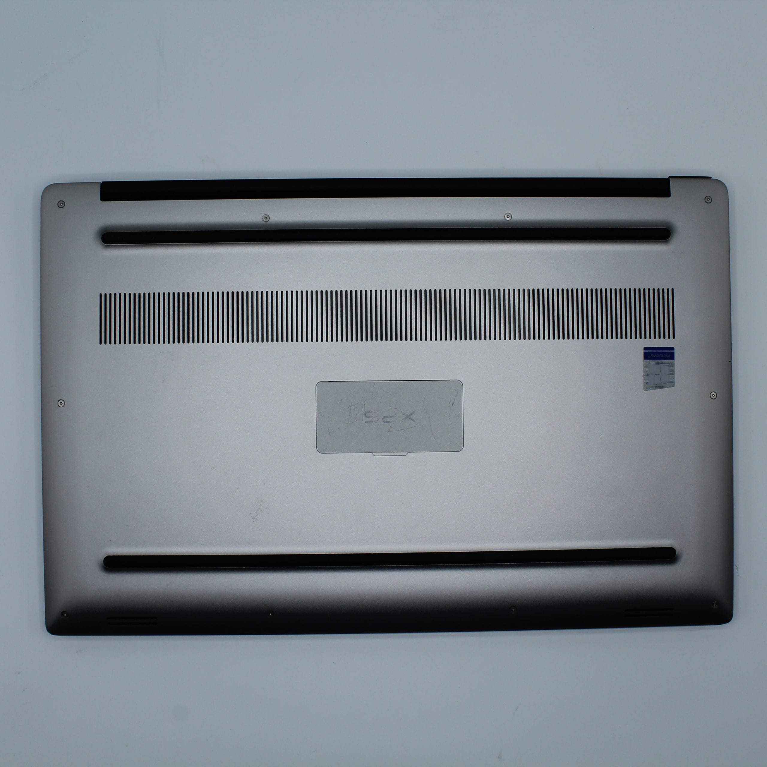 Dell XPS 15 9560 i7-7700HQ/16GB/512GB/uusi akku kannettava tietokone - Image 5