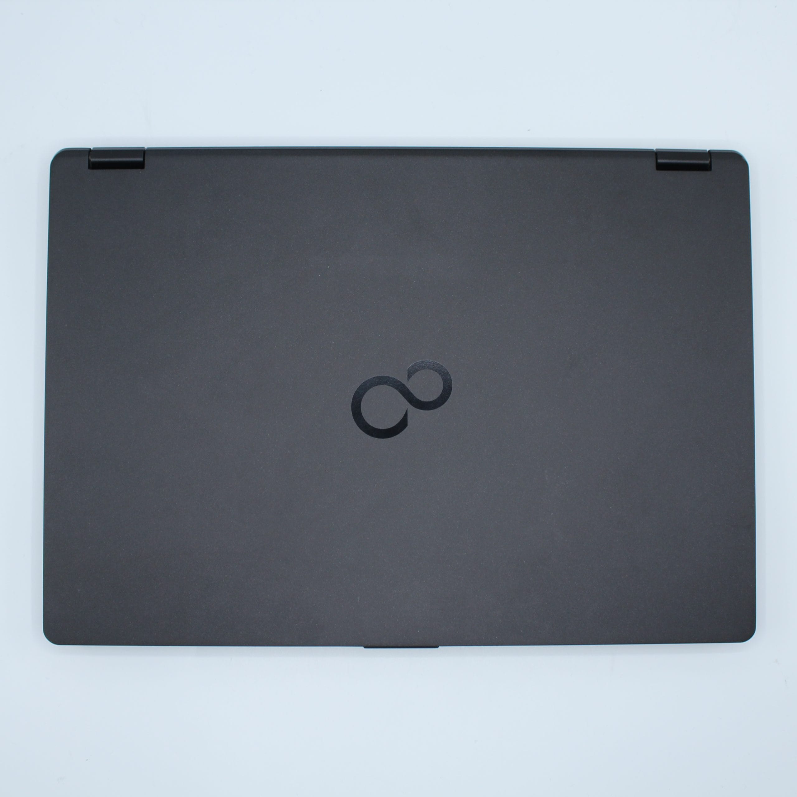 Fujitsu LifeBook U7410 i5-10210U/16GB/256GB/uusi akku kannettava tietokone - Image 4