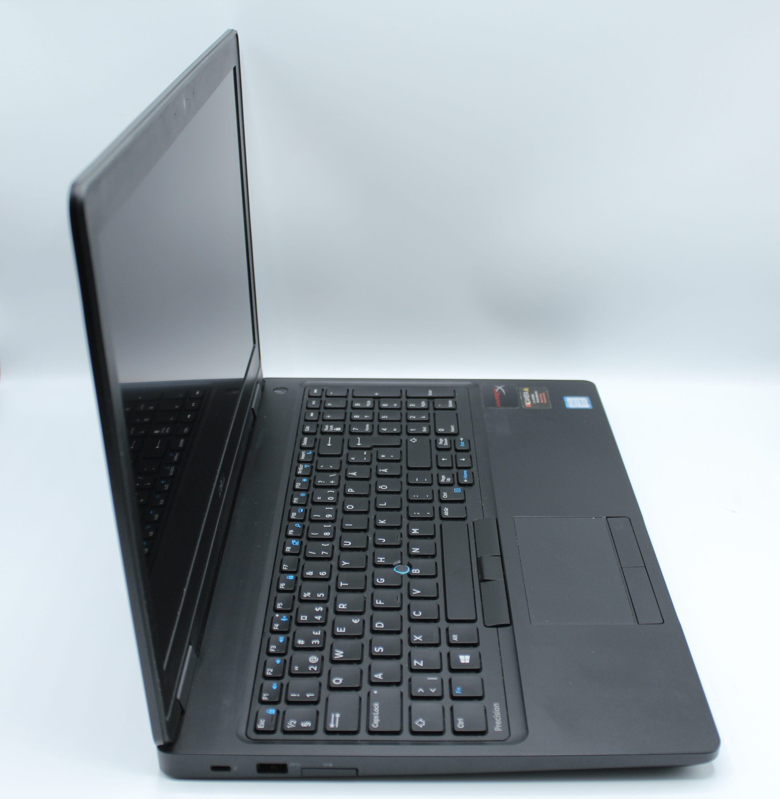 Dell Precision 3520 i5-7440HQ/16GB/512GB/uusi akku kannettava tietokone - Image 2