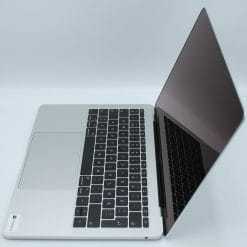 Alternative view of Apple MacBook Pro 13" Late-2016 i5/8GB/256GB kannettava tietokone